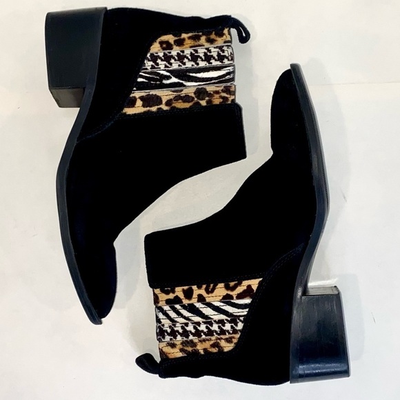 CROWN VINTAGE Black Suede Ankle Boots Animal Print on Side Shaft 2” Heel Size 8 - Picture 3 of 12